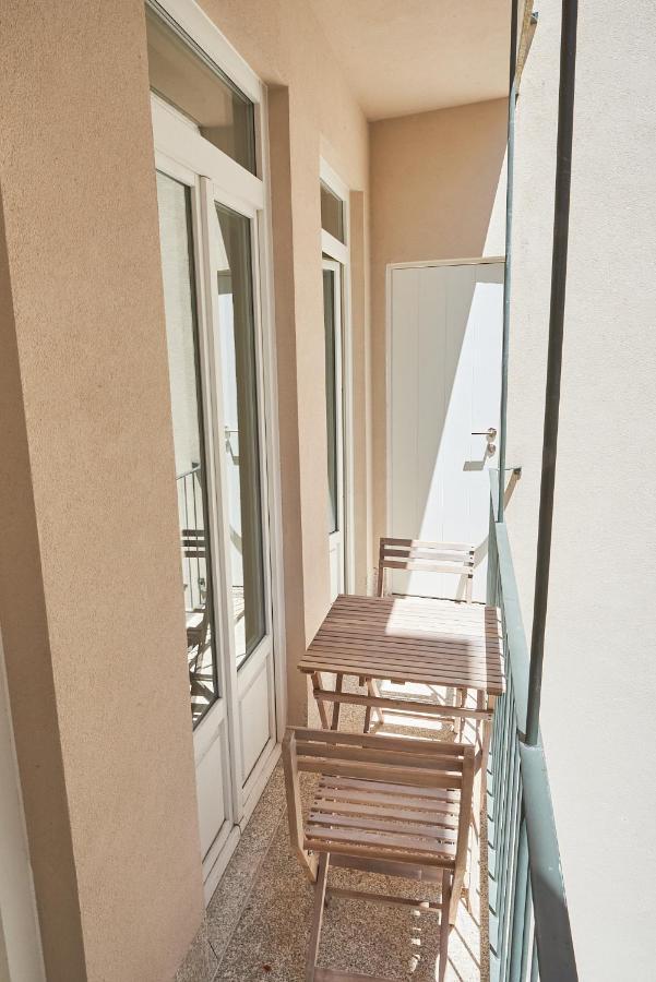 Boutique Rentals-Flores Classic Historical Centre OOporto Esterno foto